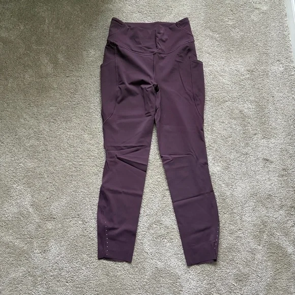 lululemon athletica Fast and Free High-Rise
Tight Leggings 25" with Pockets - Picture 7 of 12